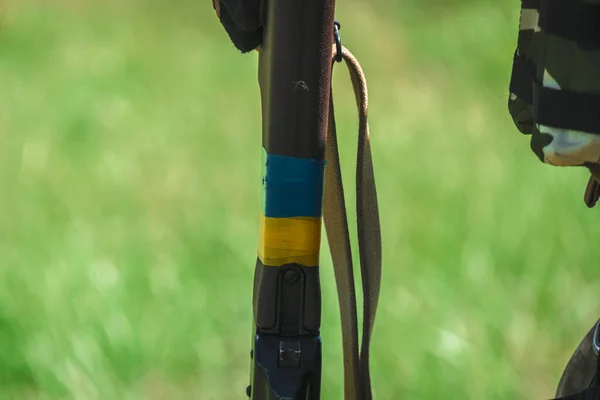Yellow Blue Bandage Butt Ukrainian Military Machine Gun —  Fotos de Stock