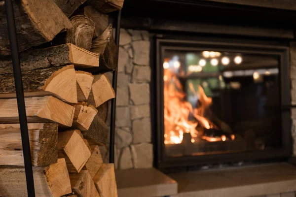 Feu Dans Cheminée Avec Une Pile Bois Chauffage — Photo