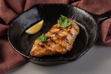 Izgara et, restoran menüsü. 