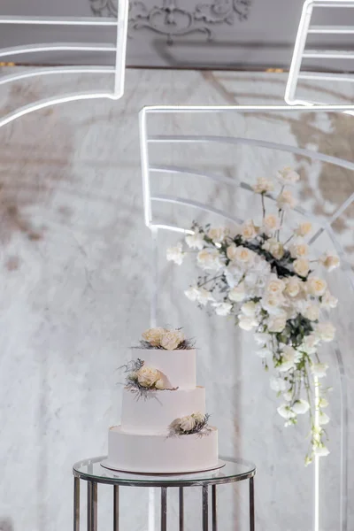 White Wedding Cake Reception — Stock Photo, Image