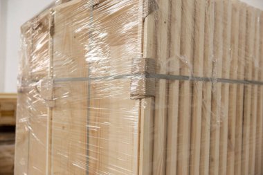 Marangozhane, marangozlukta tabut yapmak.