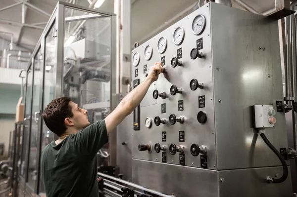 Equipment for the preparation of beer