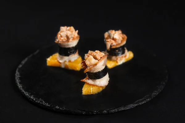 Sushi Fried Garlic Shrimps Prawn Stone Plate Black Background — Stock Photo, Image