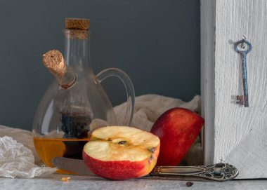 Olgun Kırmızı elma dilimli.