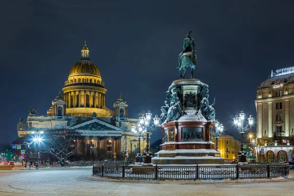 San Petersburgo Rusia Dic 2021 Panorama Nocturno Plaza San Isaac — Foto de Stock