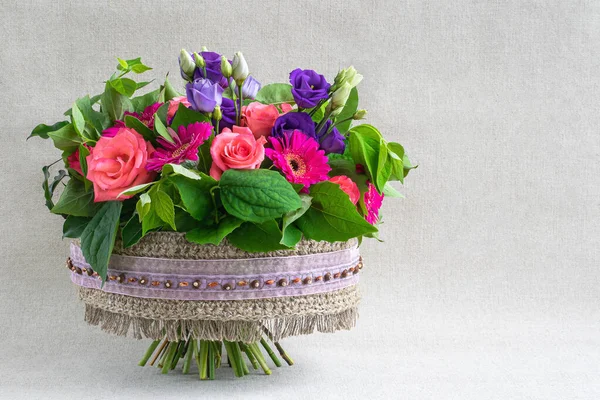 Floral Arrangement Handmade Crochet Frame Light Background — Fotografia de Stock