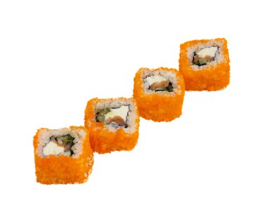 Beyaz arka planda izole edilmiş merdivenler şeklinde çapraz dizilmiş doğal ruloların bileşimi