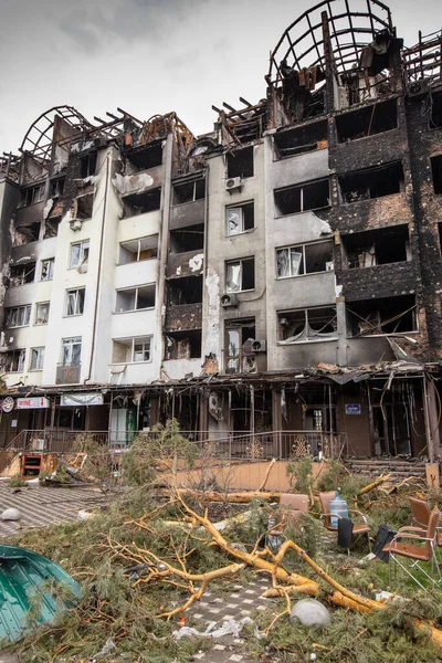 Ukrajna Városai Orosz Megszállás Után Épületeket Romboltak Irpen Utcáin Betört — Stock Fotó
