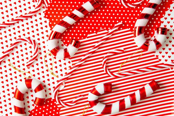 Feliz Navidad Bastones Caramelo Tradicionales Caramelos Rayas Sobre Fondo Rojo — Foto de Stock
