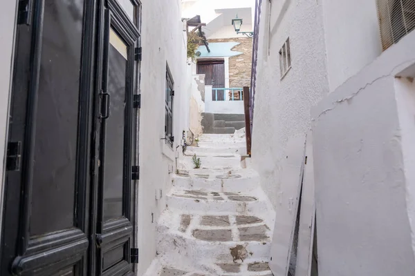 Cyclades Greece Ios Nios Island Chora Whitewashed Buildings Narrow Cobblestone — Stock Photo, Image