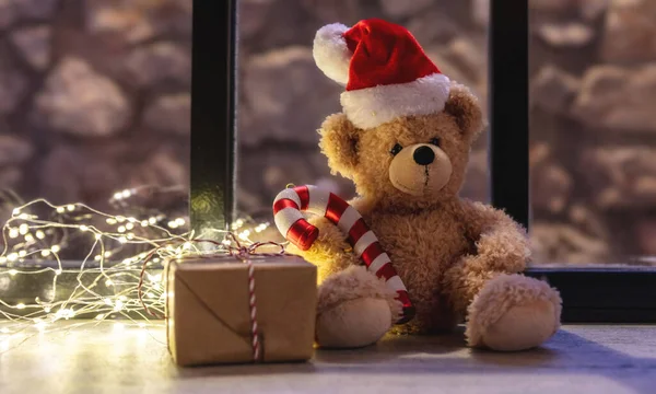 Wait Santa Teddy Bear Sitting Window Sill Christmas Lights Gift — Stock Photo, Image