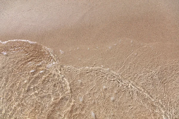 Leerer Sandstrand Griechenland Nahsicht Meerwasser Berührt Nassen Sand Blick Von — Stockfoto