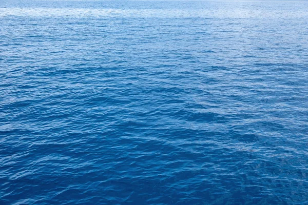 Zeewater Oppervlak Kalm Met Kleine Rimpelingen Oceaan Diepblauwe Achtergrond Egeïsche — Stockfoto