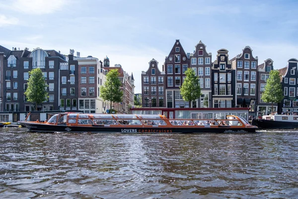 Amsterdam Netherlands May 2022 Sightseeing Lovers Canalcruises Boat Holland Wavy — Stock Photo, Image