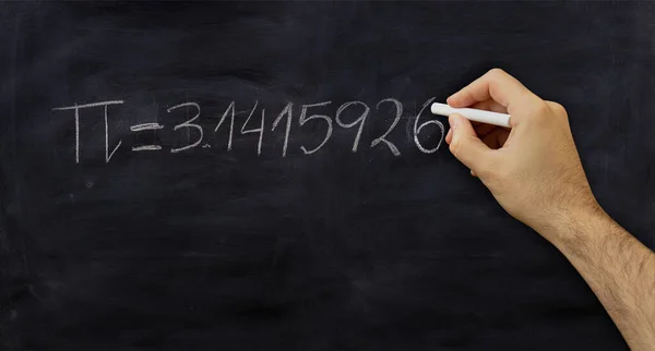 Getal Wiskundige Constante Krijttekening Een Schoolbord Mannelijke Hand Schrijven Decimale — Stockfoto
