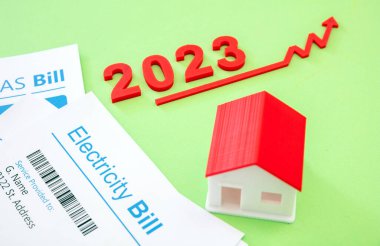 2023 'te ev elektriği ısıtma ve su fiyatları arttı. Ev modeli, faturalar ve kırmızı ok..