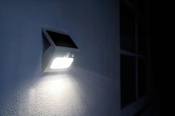 Small Solar Powered Led Light Motion Sensor — 스톡 사진