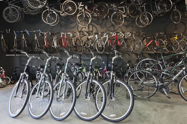 Cycle Repair Shop Interior Rows Bicycles — Stock Photo, Image