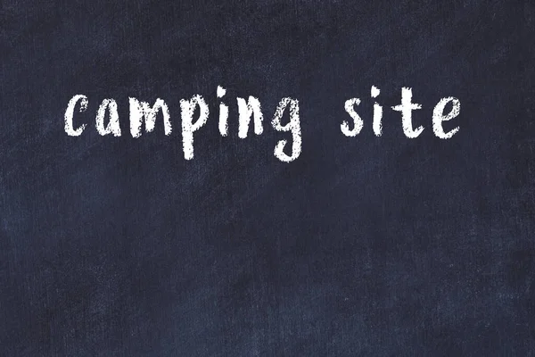 Krita Handskriven Inskription Camping Svart Skrivbord — Stockfoto