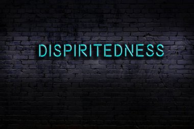 Geceleri duvarda neon levhası var. Yazı hazımsızlığı