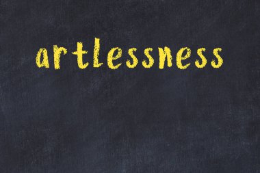 Üzerinde el yazısı olmayan bir kolej tahtası.