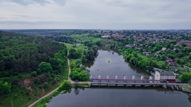 利用河水生产电能 — 图库视频影像