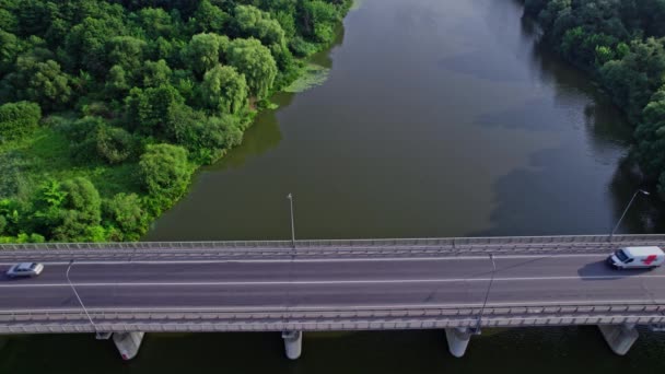 Aktywny Ruch Pojazdów Transportowych Różnych Kierunkach — Wideo stockowe