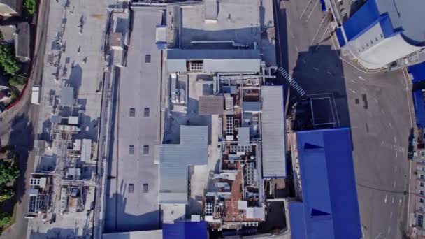 某工业园区化工厂生产的空中全景视图 — 图库视频影像