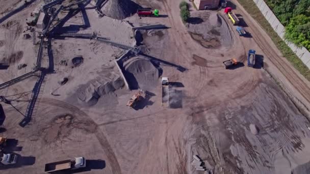 Excavator Loading Crushed Stone Dump Truck Crushed Stone Quarry Aerial — Video