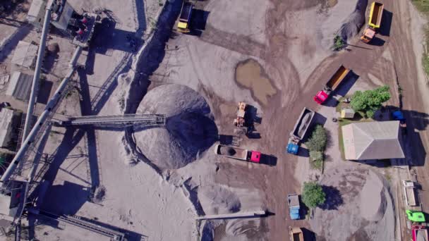 Excavators Tractors Load Crushed Stone Rock Dump Trucks Mining Truck — Wideo stockowe
