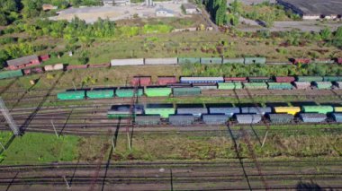 Konteyner yük treni istasyonu, kargo demiryolu ulaşım sanayi