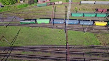 Konteyner yük treni istasyonu, kargo demiryolu ulaşım sanayi