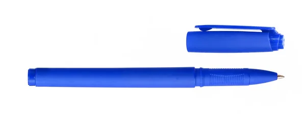Blauer Kugelschreiber Und Eine Kappe Auf Weißem Hintergrund — Stockfoto