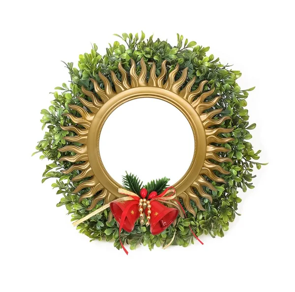 Moldura Dourada Com Grinalda Verde Decorativa Natal Isolada Fundo Branco — Fotografia de Stock