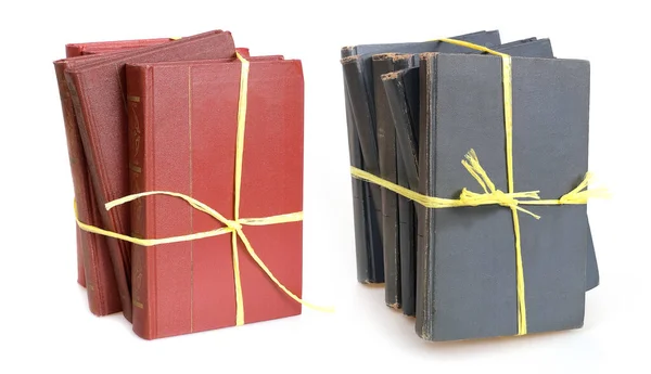 Zwei Stapel Bücher Isoliert Auf Weißem Hintergrund — Stockfoto