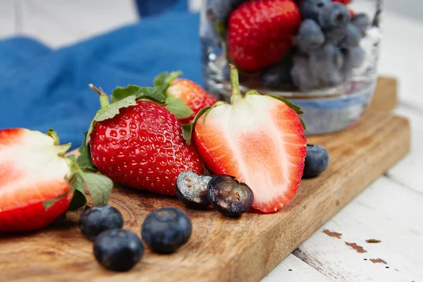Close Mix Raw Berries Strawberry Blueberry Raspberry Healthy Food Vegan — Stock Photo, Image