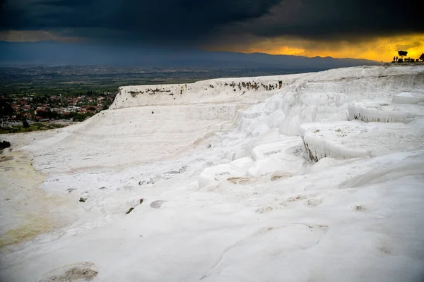 Pamukkale hiyerapolis terasları Türkiye 'de termik banyo yapıyor