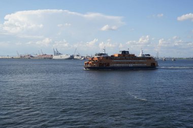 Pessenger Ferry in Manhattan and Staten Island area