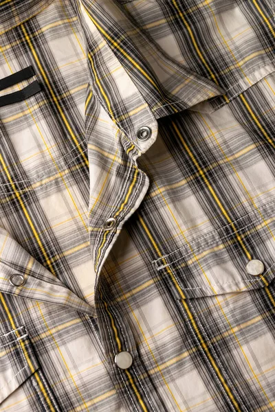 Gri ve sarı renkli klasik tüvit gömlek