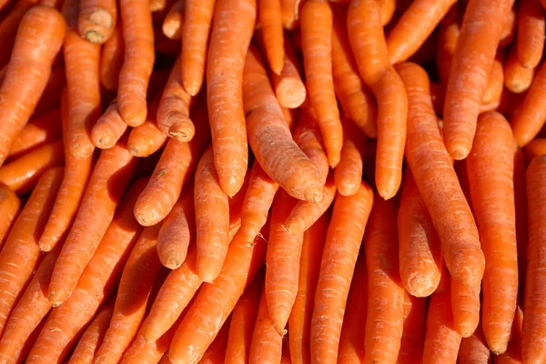 Market Stall 'da havuç dolu kare.