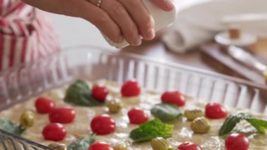 İtalyan ekmeği. Domatesli ekmek. Ev yapımı yemek..