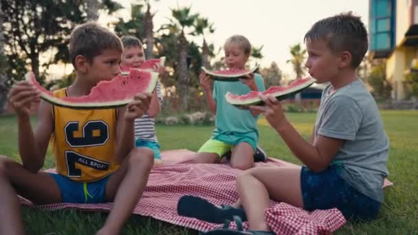 Four School Children Eating Watermelon Outdoor Summer Time Happy Summer — Wideo stockowe