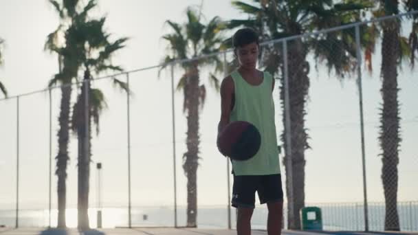 Young Caucasian Boy Basketball Player Dribbling Practicing Ball Handling Skill — Vídeos de Stock