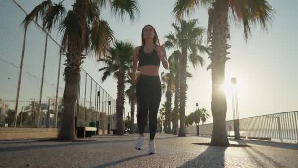 Young Active Woman Jogging Beautiful Beach Running Happy Woman Enjoying — Vídeo de stock