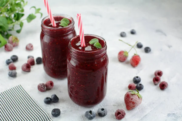 Close Frozen Berries Smoothie — Stockfoto
