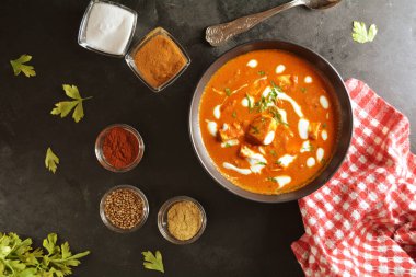Paneer Tereyağı Masala Hazırlama 