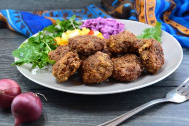 Yulaf ve Tarihli Mocha Enerji Topları