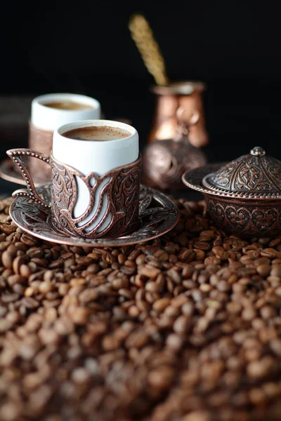 Coffee Cups Roasted Beans Black Background — Stock Photo, Image