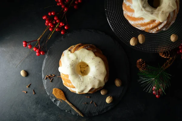 Holiday Bundt Cakes White Vanilla Glaze — Stock Photo, Image
