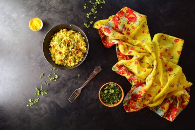 Lezzetli Kanda Poha 'nın yakın çekimi.